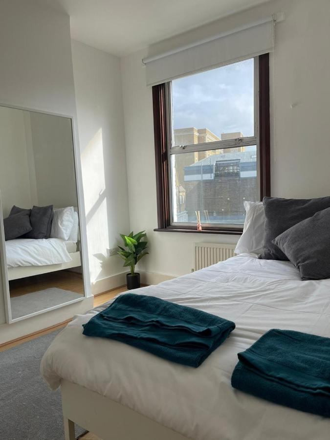 Amazing 3 Bedroom Flat Minutes From Tower Bridge 런던 외부 사진