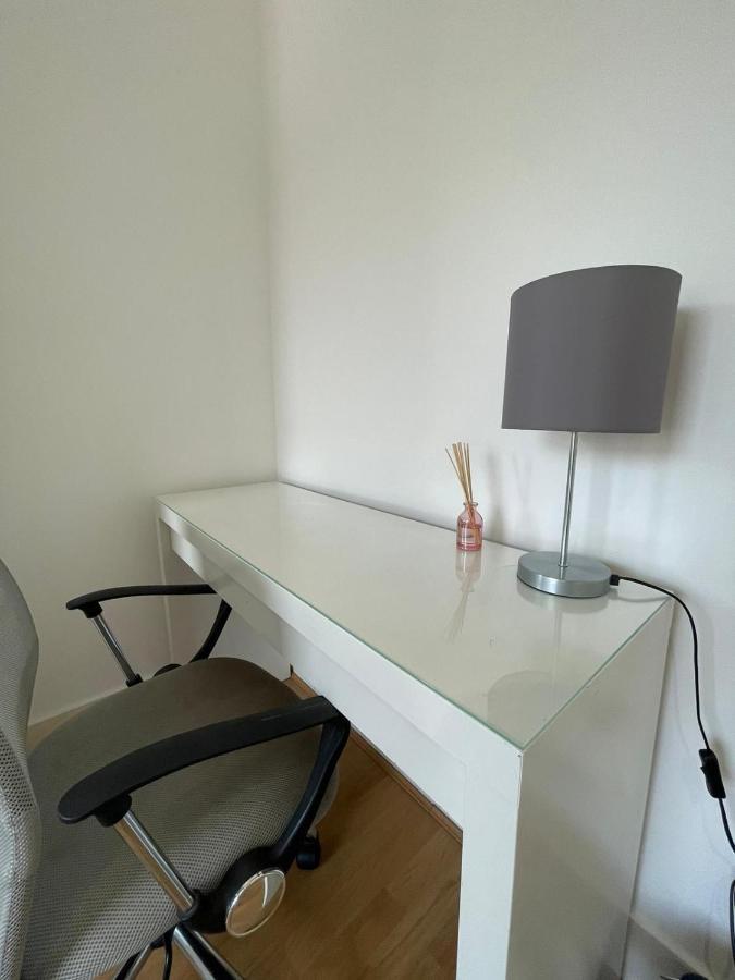 Amazing 3 Bedroom Flat Minutes From Tower Bridge 런던 외부 사진